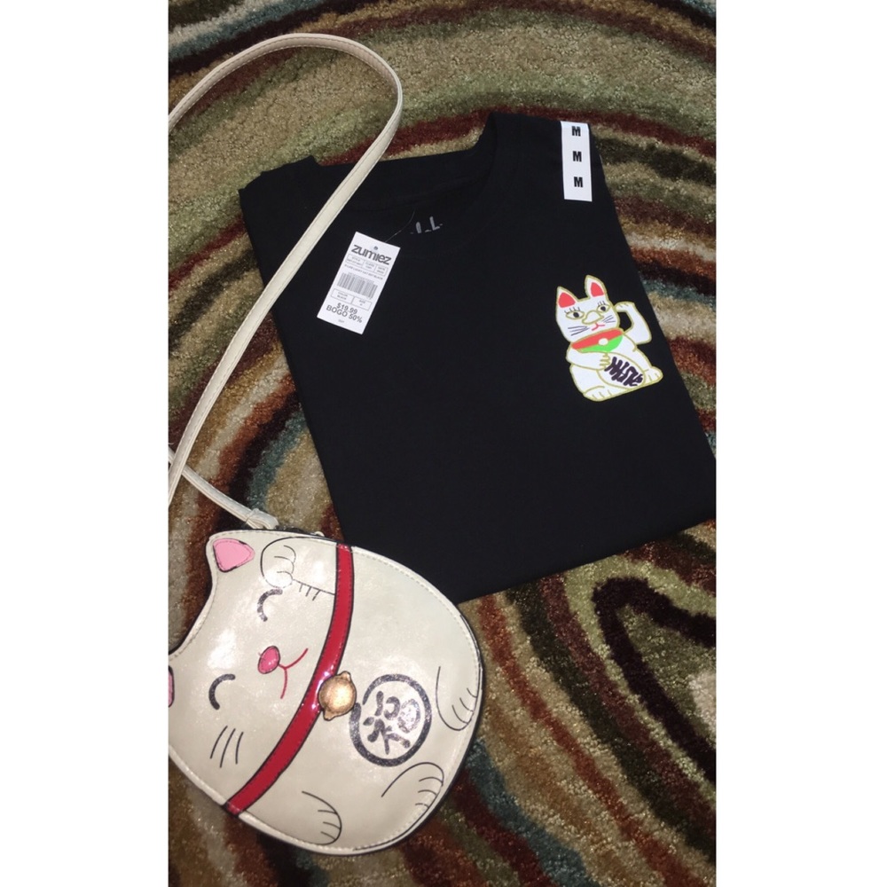 Lucky cat T- shirt